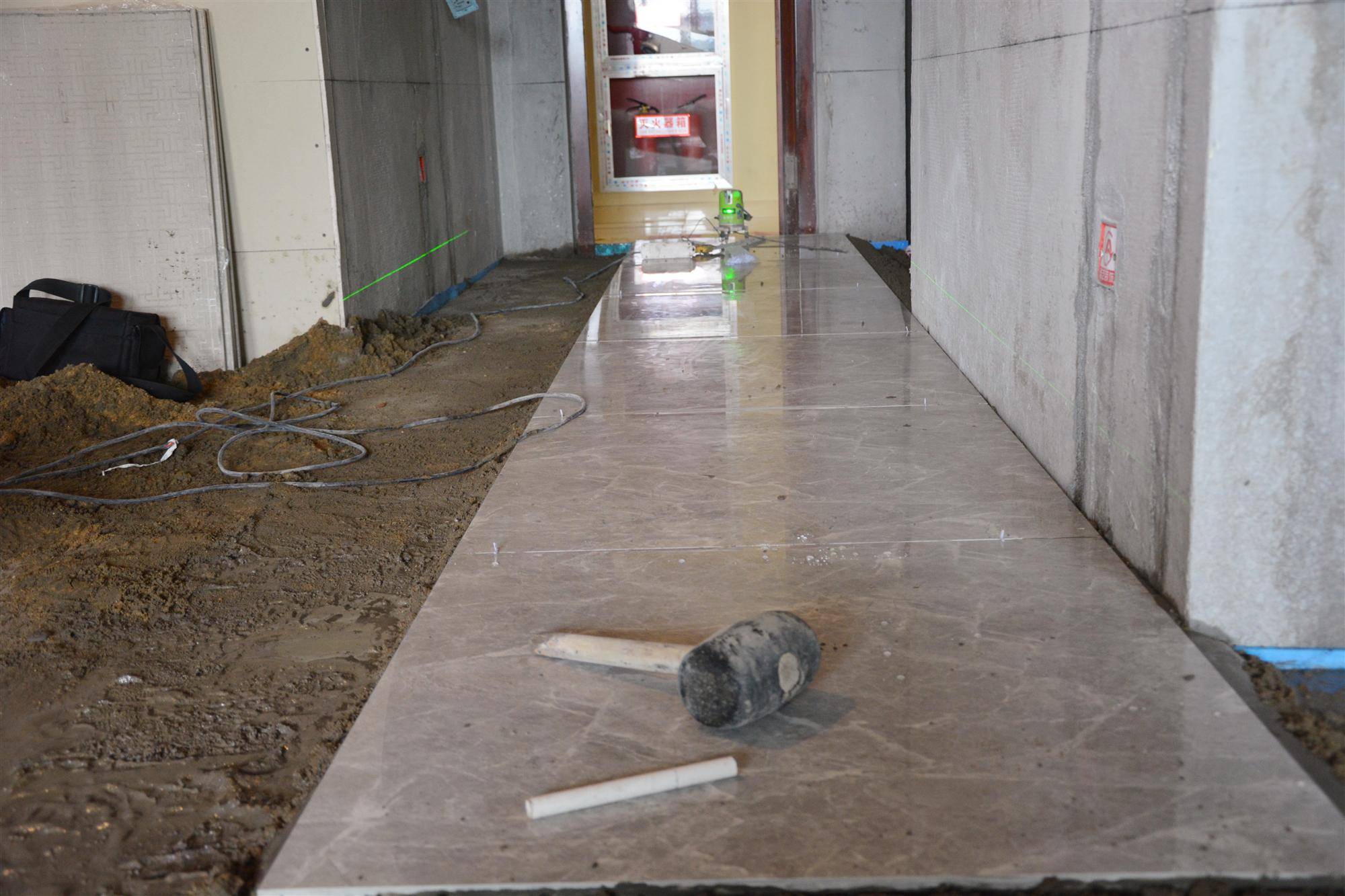 瓷砖贴不好要扣钱吗(瓷砖贴的不好怎么算工费)